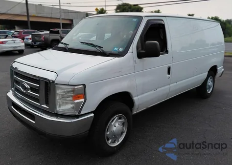 2013 Ford Econoline E150 Van z USA, uszkodzony, nr VIN 1FTNE1EW4DDA09809